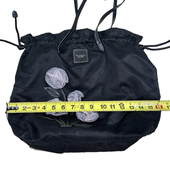 Victoria’s Secret Tease Gardenia Tote Gym Luxury Designer Bag $58 Msrp - Picture 8 of 10